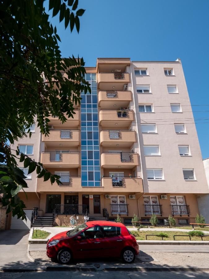 Green Apple Apartment 苏博蒂察 外观 照片